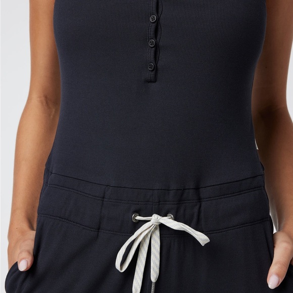 VUORI Pose Henley Jumpsuit Black Size Medium - Picture 7 of 12